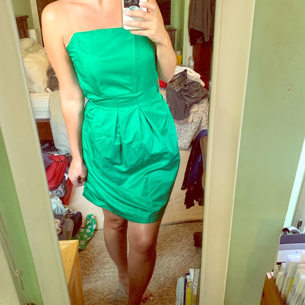 Strapless Green Party dress 💚
